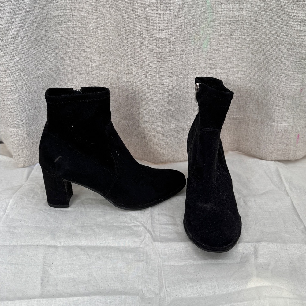 Marc Fischer black suede boots
